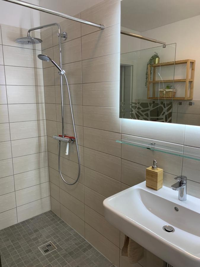 Neu: Gruene Idylle Nahe Hauptbahnhof & Hufeisensee Halle  Bagian luar foto